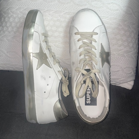 LIKE NEW Golden Goose Sneakers - Picture 1 of 8